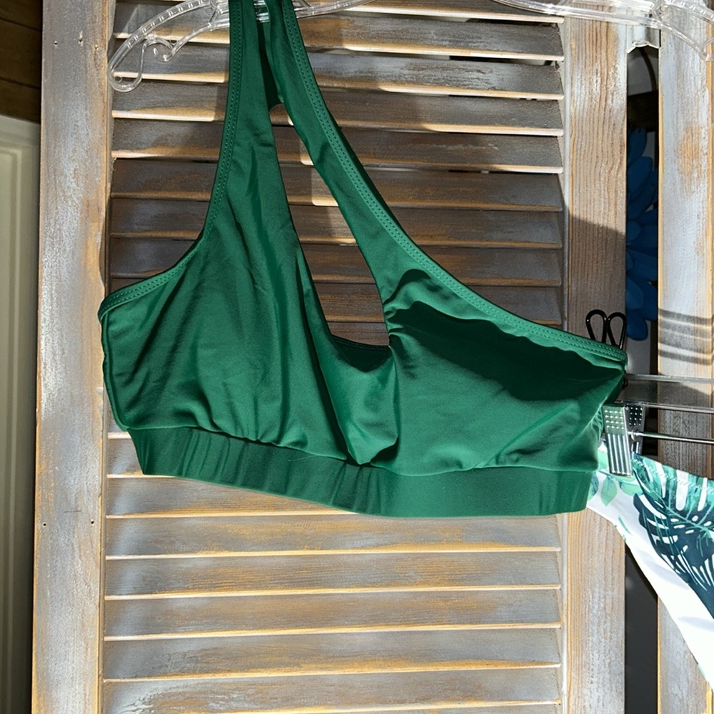 Swimsuit - Picture 2 of 4